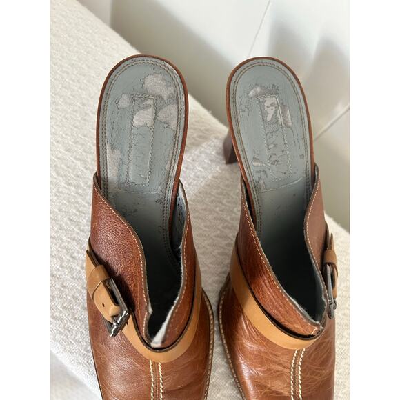 Unisa Vintage Heels, Brown Backless with Buckle - Picture 4 of 5
